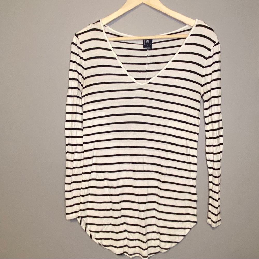 Gap striped long sleeve top